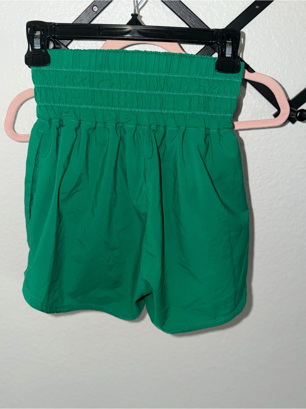 Nike Dri-FIT Green Running Shorts Women’s Small Athletic Gym Activewear - Picture 3 of 4
